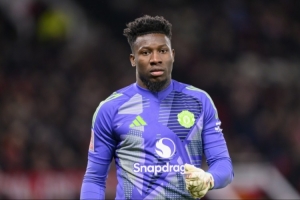 开云APP-名宿谈奥纳纳：希望回归首发能让他振作起来，也希望今晚很平静