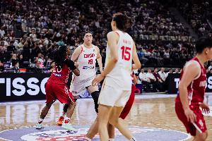 开云官网-杨侃媒体人：双塔不能随便用 缺少替补&amp;防守只能联防容易出问题