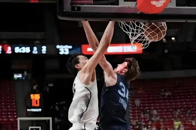 NBA夏联｜开拓者86-96不敌灰熊，杨瀚森10+5+3+1帽，韦尔斯23+7